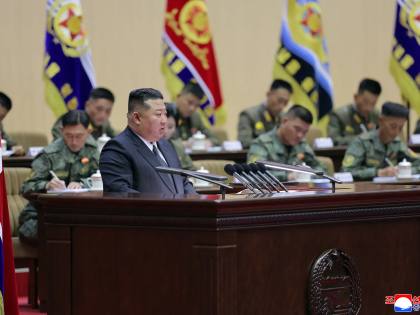 Kim Jong Un dari Korea Utara tiba di Tiongkok, kata media Korea Selatan