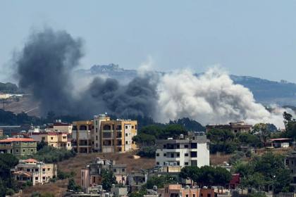 Serangan Israel di Lebanon selatan menghancurkan kota ” Beit al-Siyad