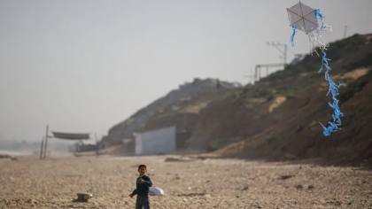 Israel mengancam akan melakukan pembunuhan dan evakuasi di Gaza karena layang-layang anak-anak