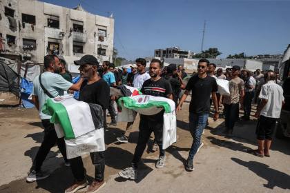 Serangan pesawat tak berawak Israel membunuh warga Palestina dan melukai warga lainnya dalam pelanggaran terbaru terhadap perjanjian gencatan senjata Gaza
