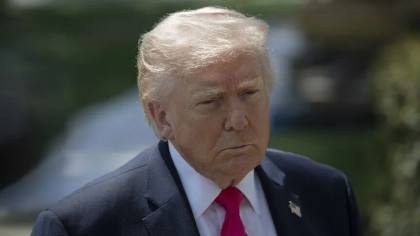 Trump mempertimbangkan serangan baru Iran saat AS mengirim lebih banyak kapal perang ke Timur Tengah: Laporan