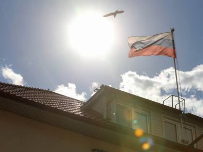 Rumania mengatakan jaringan sabotase yang dikelola Rusia membakar dekat pabrik senjata