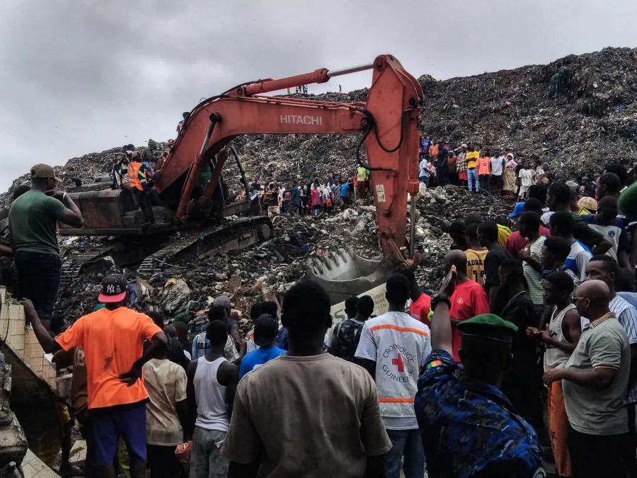 Runtuhnya TPA di Guinea menewaskan sedikitnya 30 orang