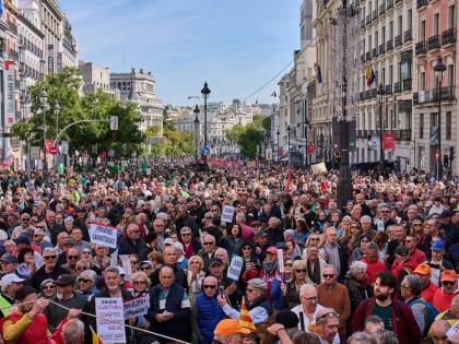 Sekitar 25.000 orang berunjuk rasa di Madrid untuk mendukung skema pensiun negara Spanyol