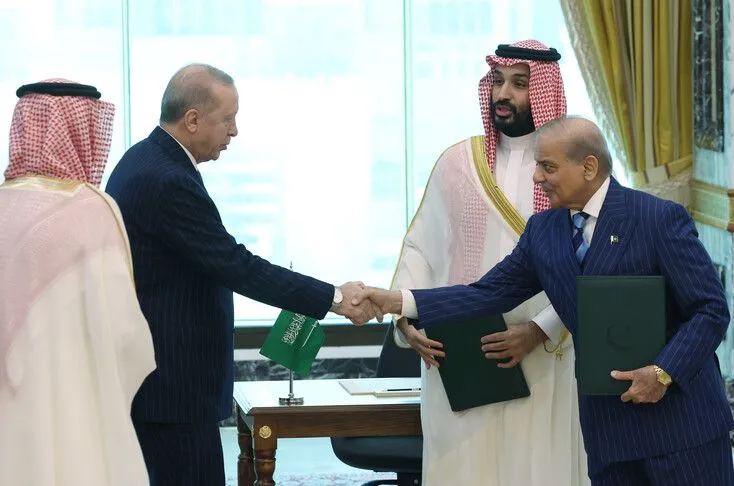 Pakistan mengumumkan ratifikasi pakta Mekah yang ditandatangani dengan Türkiye, Arab Saudi