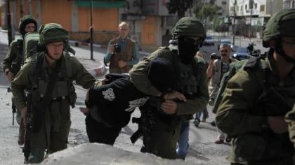 Tentara Israel menangkap 7 warga Palestina, menyerang 2 orang dalam penggerebekan di Tepi Barat yang diduduki