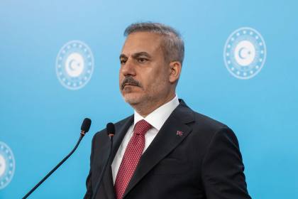 Pembubaran kelompok teror SDF yang dipimpin YPG disambut baik jika diterapkan di lapangan: Fidan pimpinan Türkiye