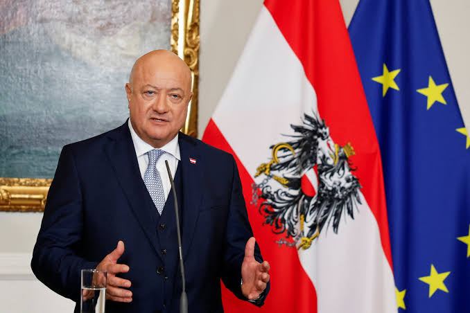 Austria menyerukan Israel untuk segera menghentikan rencana pemukiman