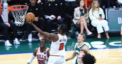 Chicago Bulls bangkit dari defisit awal untuk mengalahkan Milwaukee Bucks di NBA