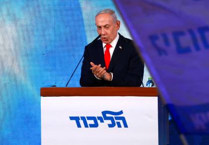 Partai Likud yang dipimpin Netanyahu menduduki peringkat teratas dalam hasil awal, namun jalan menuju kekuasaan masih belum pasti