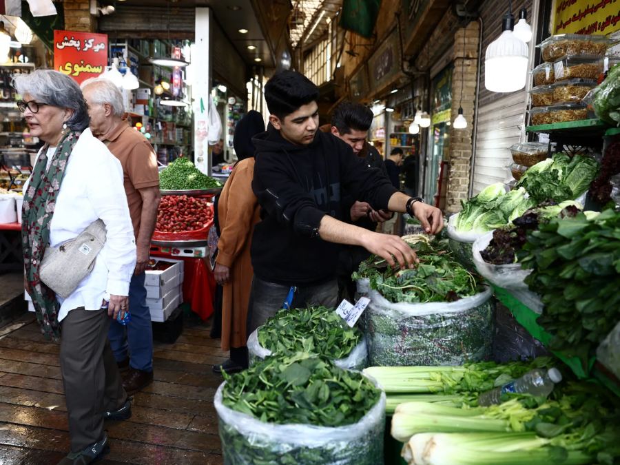 Apa yang diharapkan ketika Iran bersiap menghadapi langkah-langkah ekonomi baru AS di tengah perang
