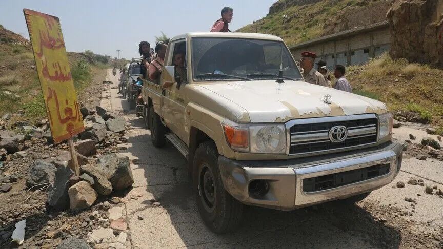 Pihak berwenang Yaman mengatakan ranjau laut Houthi ditemukan di Bab al-Mandab