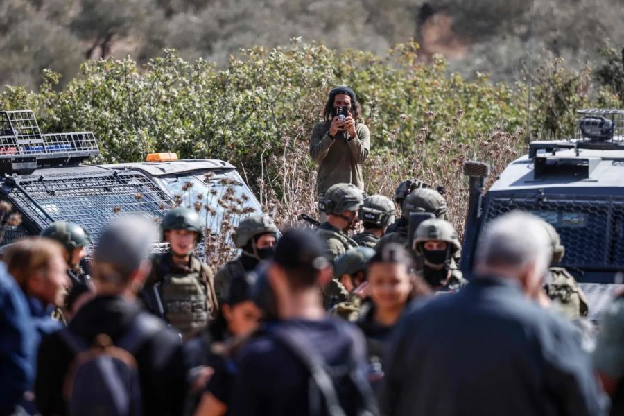 Pembatasan yang dilakukan Israel telah mengubah Tepi Barat yang diduduki menjadi 'penjara yang terfragmentasi': Barghouti