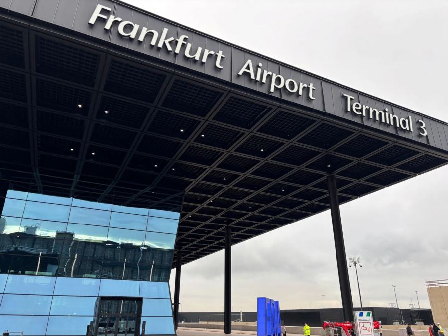 Wabah malaria yang 'sangat jarang' membunuh dua pegawai Bandara Frankfurt