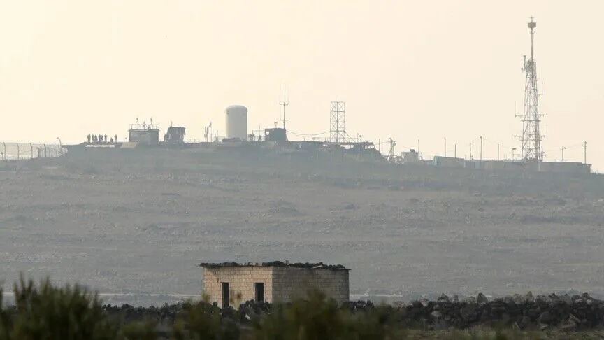 Pasukan Israel menyerang rumah setelah serangan baru ke Quneitra Suriah