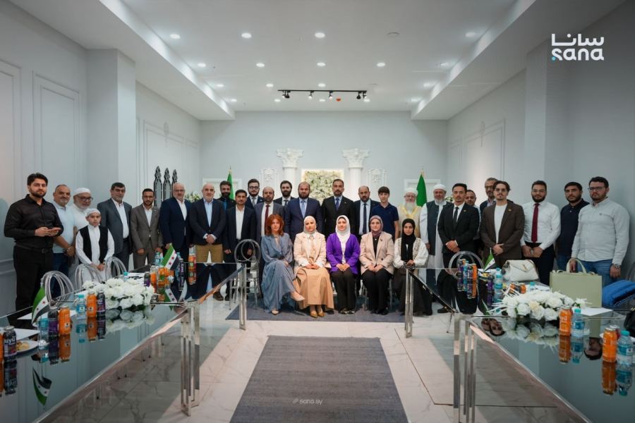 Kuasa Usaha Kedutaan Besar Suriah bertemu dengan delegasi komunitas di Istanbul