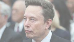 Musk mengatakan SpaceX membatasi koneksi Starlink Ukraina saat layanan dipulihkan