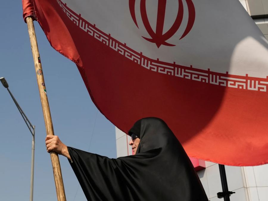 Perhitungan Iran ketika eskalasi AS semakin dekat: Kepercayaan, pemilu paruh waktu, Hormuz