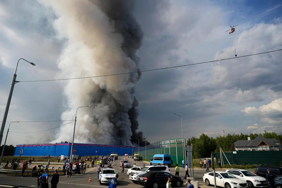 Tiga orang tewas di Kharkiv saat serangan dagang Rusia dan Ukraina