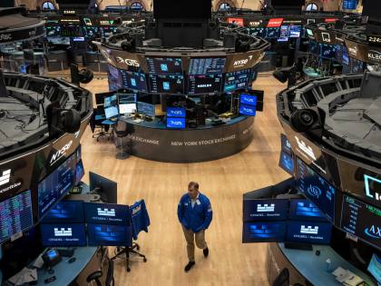 Saham-saham teknologi AS anjlok karena investor mengkhawatirkan belanja AI