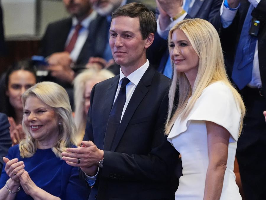 Trump berupaya memblokir upaya BBC untuk memanggil Ivanka Trump, Trump Jr