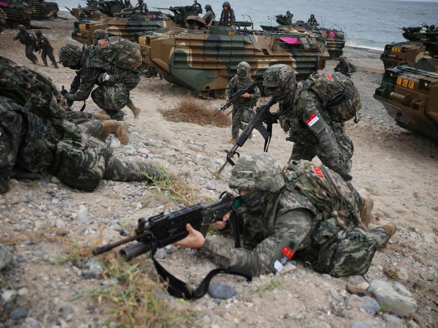 Korea Selatan mengatakan AS membatalkan latihan marinir gabungan yang akan datang karena perang Iran