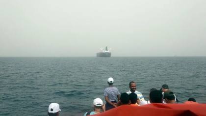 Kapal tanker minyak terkena proyektil tak dikenal di lepas pantai Oman: UKMTO