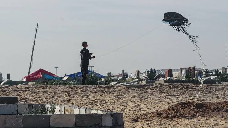 Hamas: Israel menggunakan layang-layang anak-anak sebagai dalih untuk meningkatkan serangan terhadap Gaza