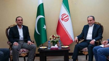 Panglima militer Pakistan dan diplomat utama Iran mendiskusikan cara untuk menghidupkan kembali perundingan langsung yang terhenti dengan AS
