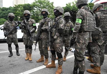 AS akan mengadakan latihan militer trilateral dengan Korea Selatan dan Jepang