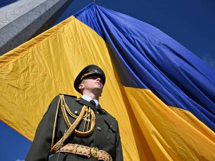 Foto: Ukraina merayakan Hari Bendera Nasional