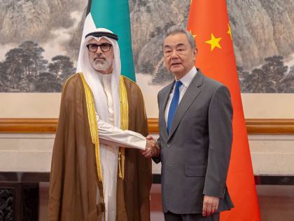 Menteri Luar Negeri Tiongkok dan Kuwait Mengadakan Pembicaraan tentang Pembangunan Regional dan Global