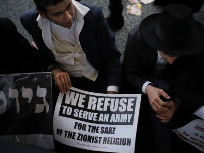 Perdebatan wajib militer ultra-Ortodoks memicu persaingan pemilu di Israel