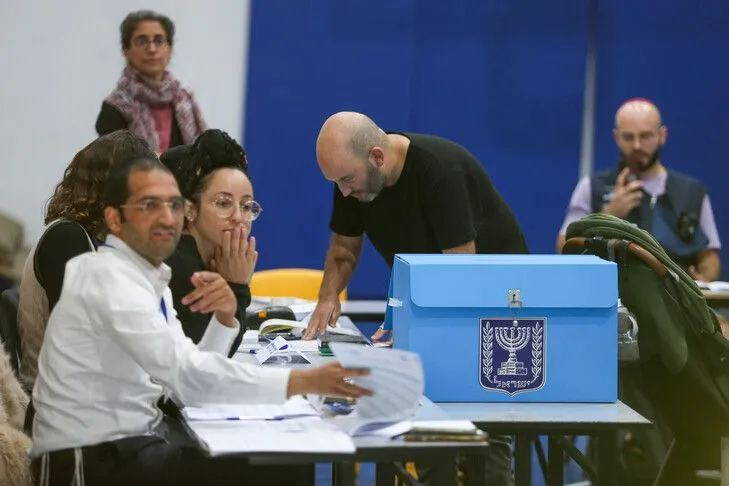 Partai Likud Netanyahu mengupayakan perpanjangan jam pemungutan suara dalam pemilu Israel