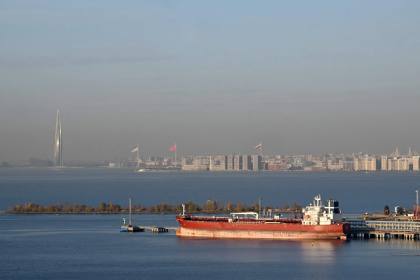 Kremlin mengatakan kapal tanker pertama yang membawa solar Rusia berdasarkan kesepakatan AS telah berangkat